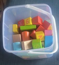2438